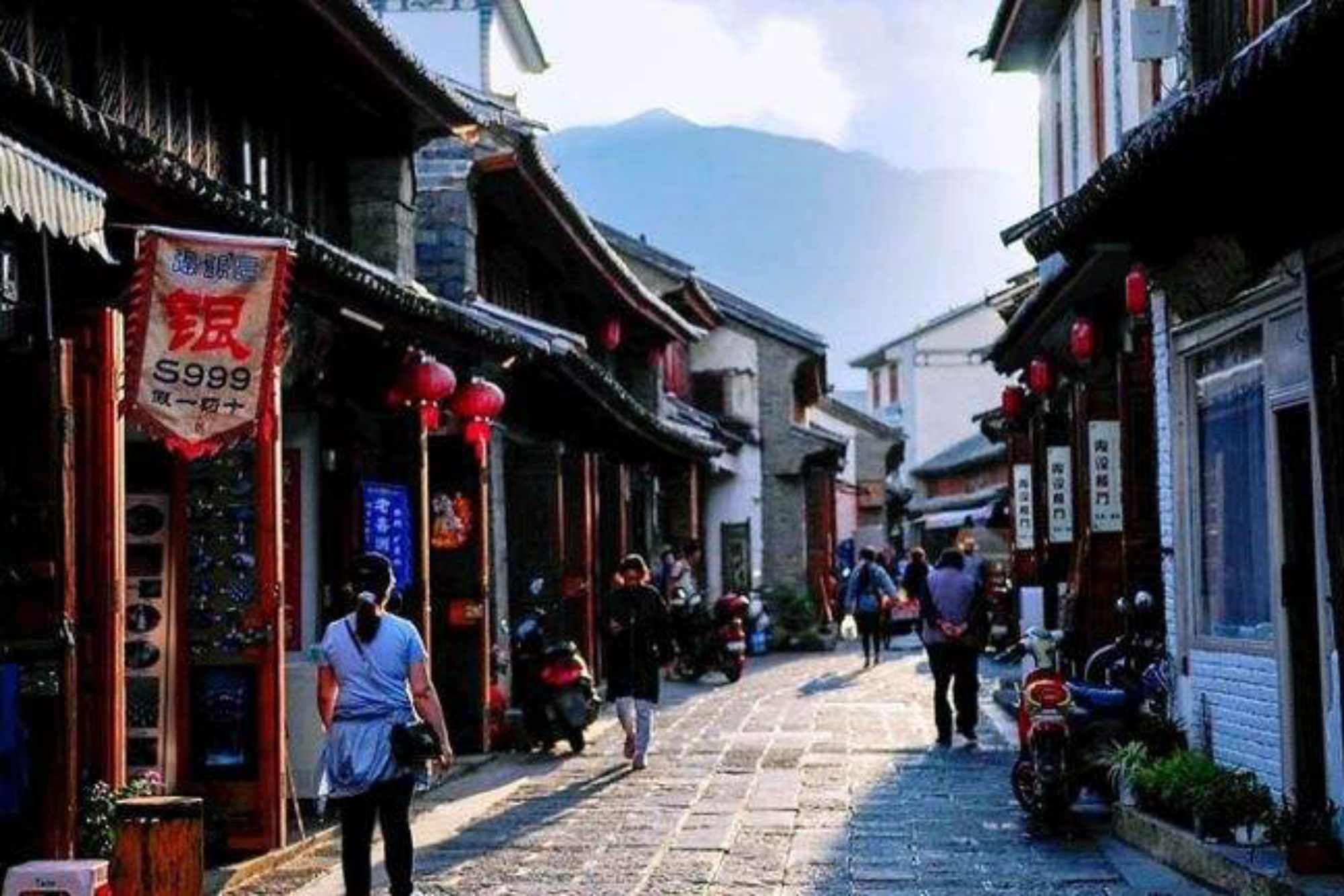 Xizhou Old Town Tour