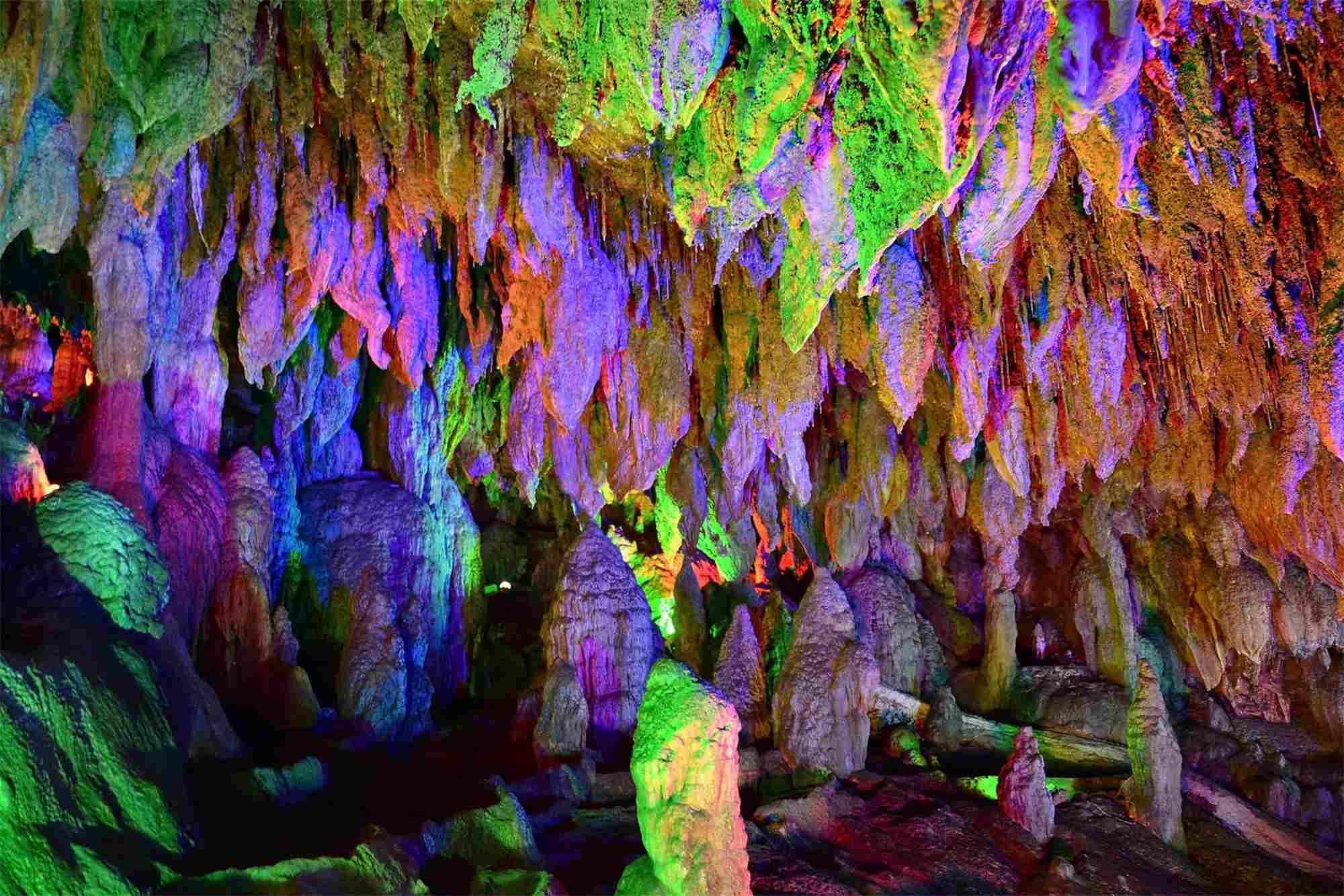 Jiuxiang Cave Tour