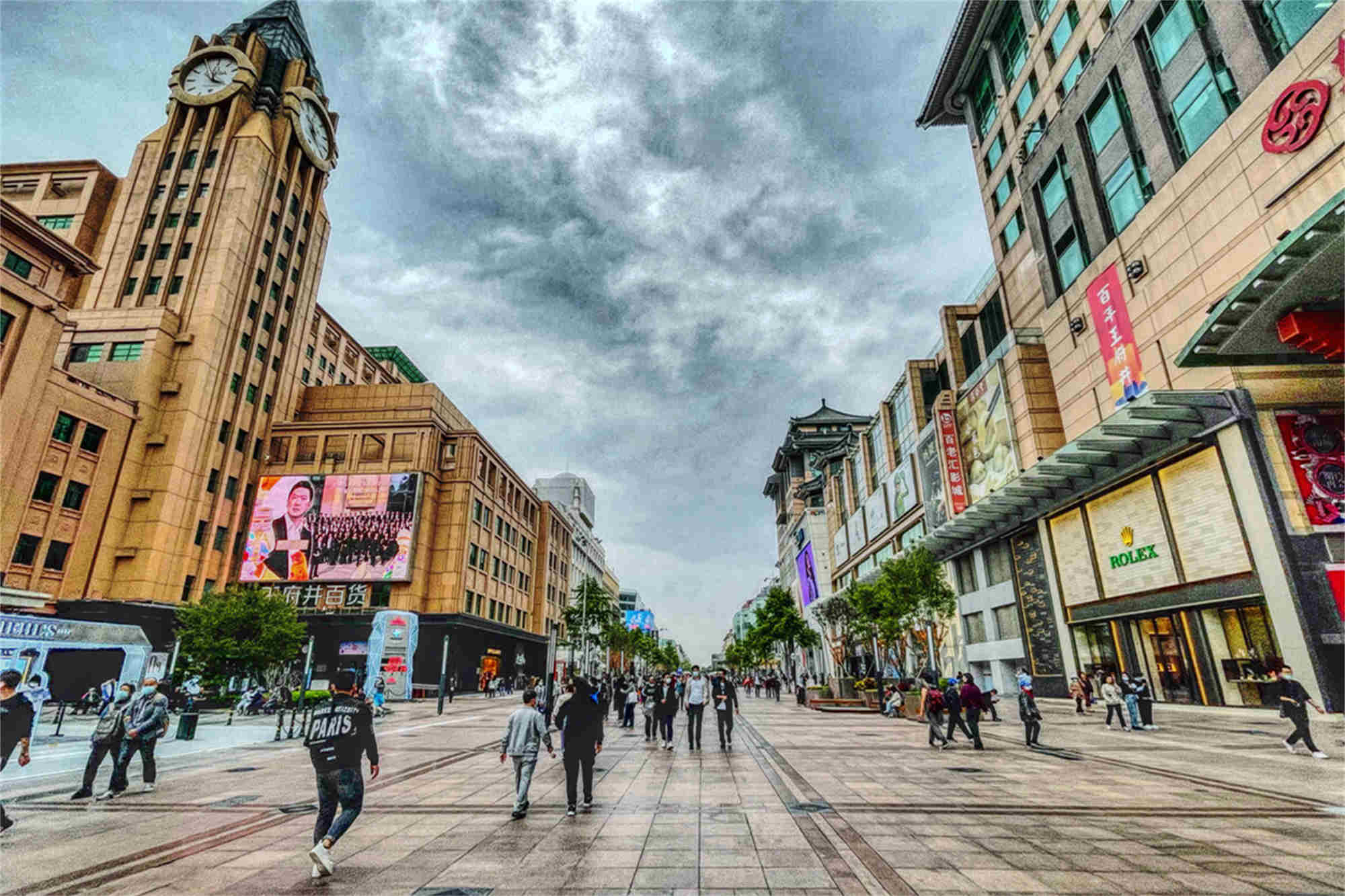 Wangfujing pedestrian street Beijing tour guide private travel laocal tavel agency