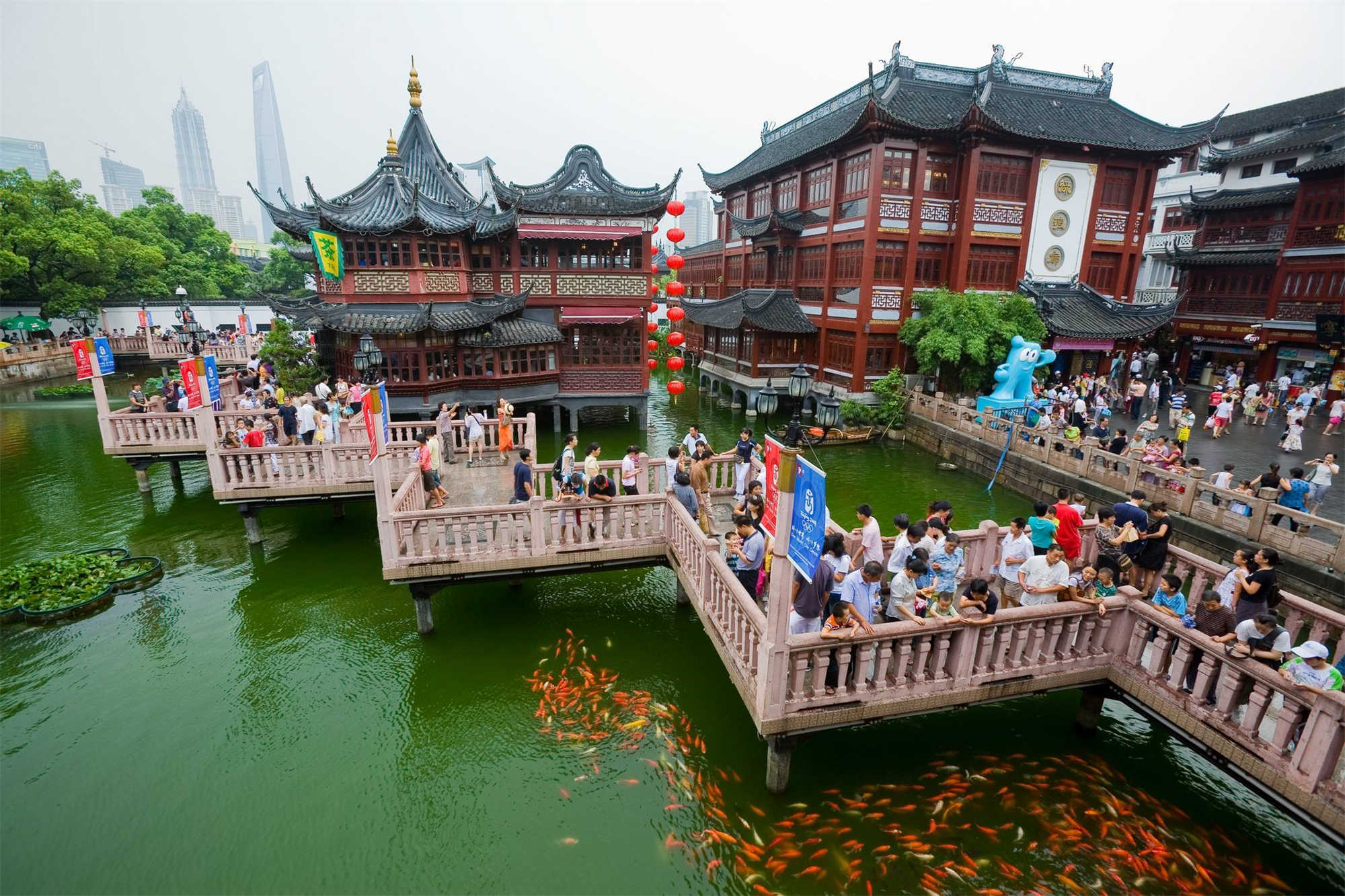 Yu Garden (豫园) Shanghai tour travel guide private travel local tavel agency