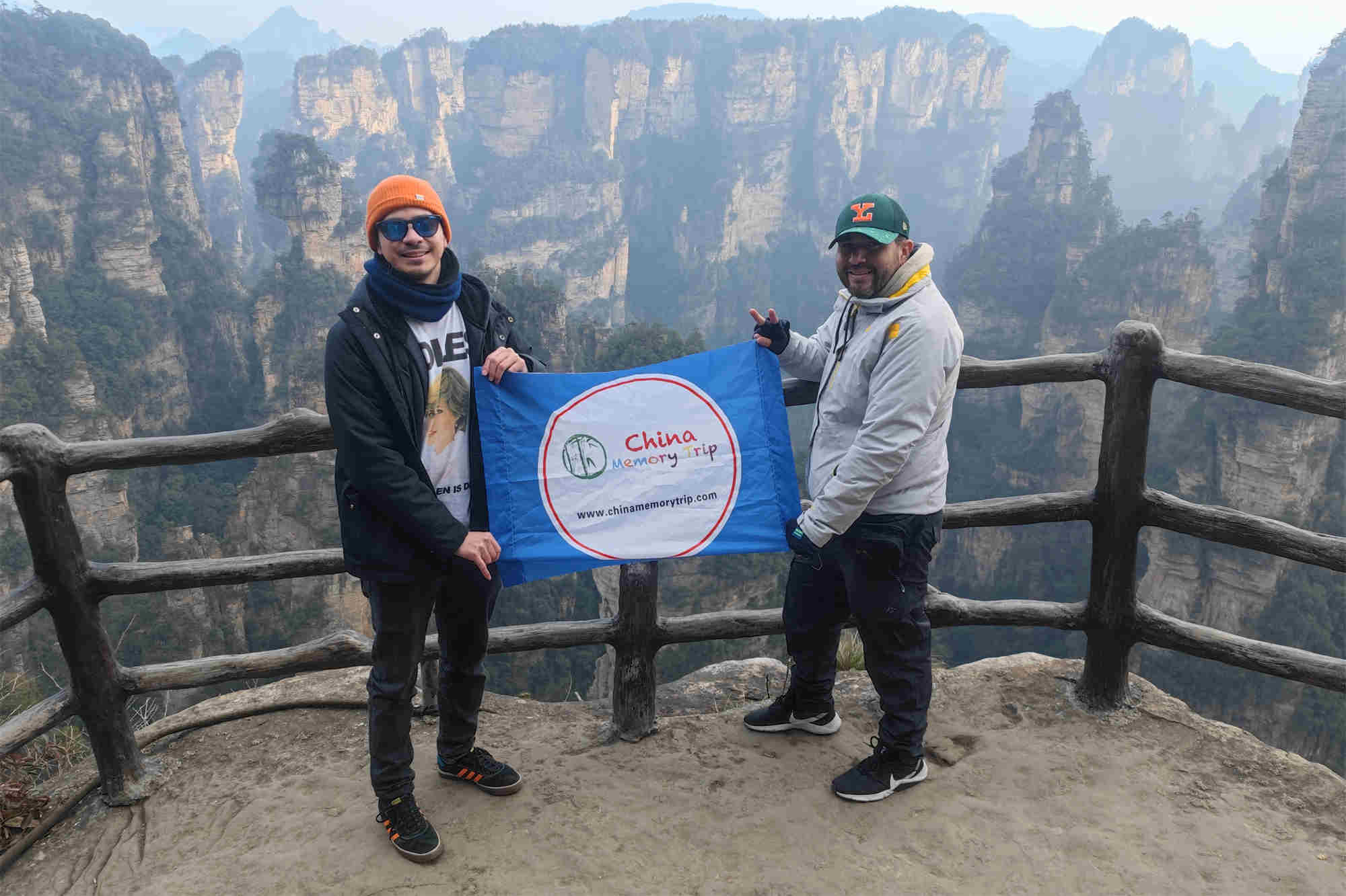 Zhangjiajie National Forest Park tour guide private travel local tavel agency